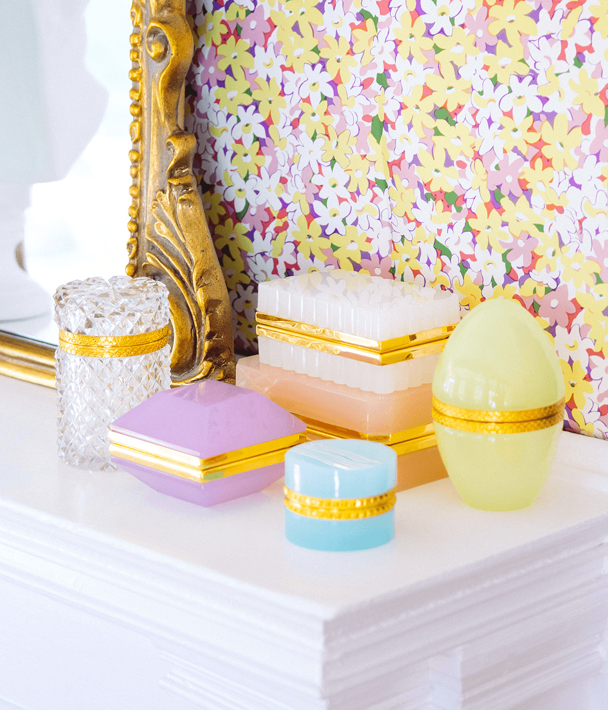 Small Round Aqua Opaline Glass Box - Loren Hope