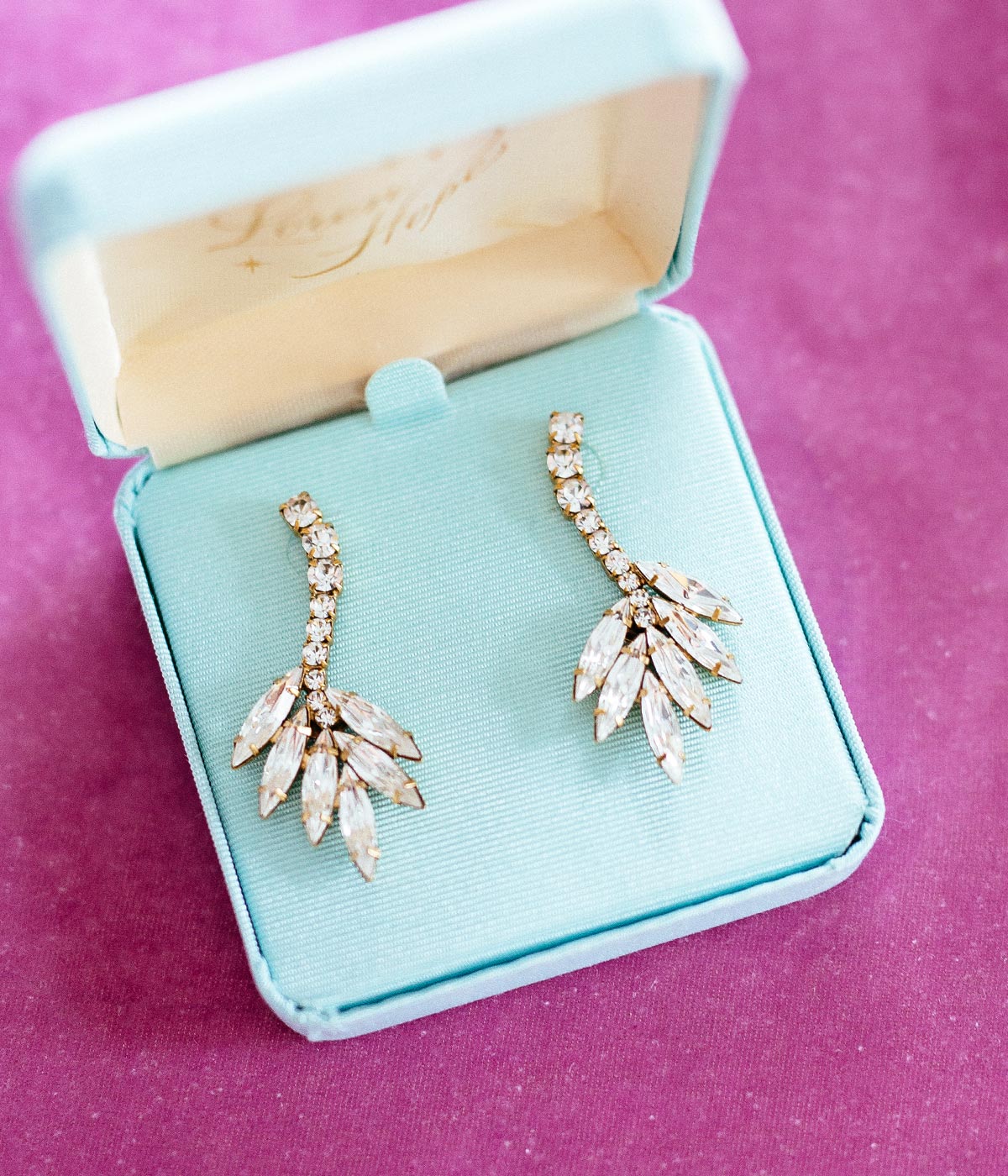 Medium Vintage Style Aqua Gift Box (For Drop Earrings) - Loren Hope